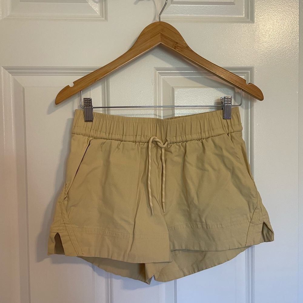 Avalanche Women's Tan/Yellow Athletic Shorts Size Small